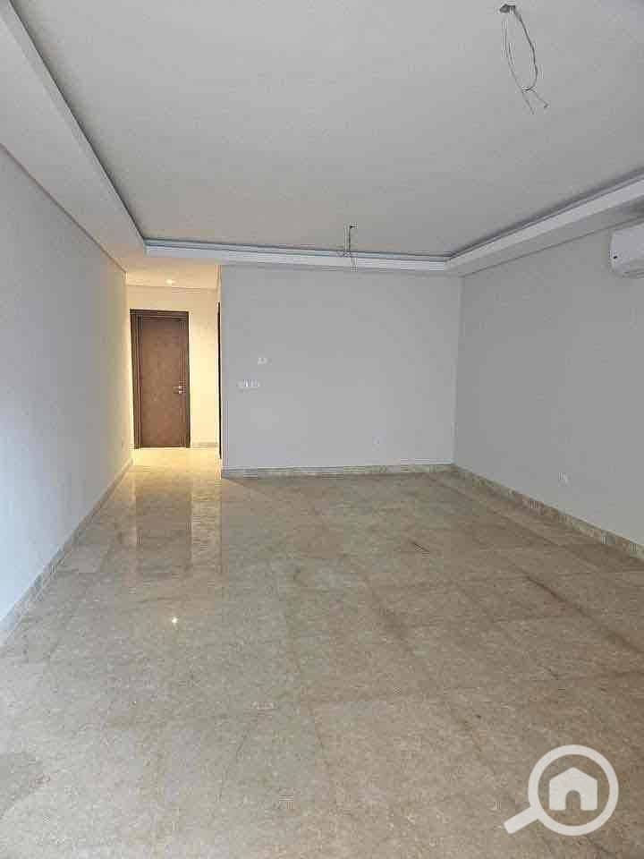 2 86c9c2e6-52c8-41f1-8dcd-6a2949378709. jpg