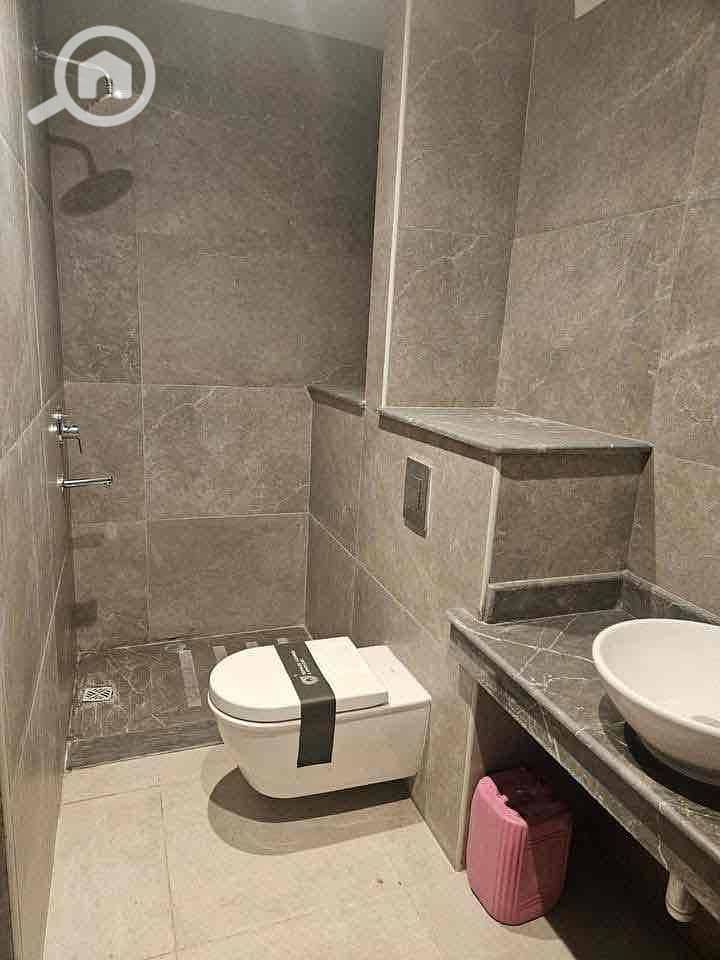 5 00002f76-a185-4704-9bc3-c598e472f664. jpg