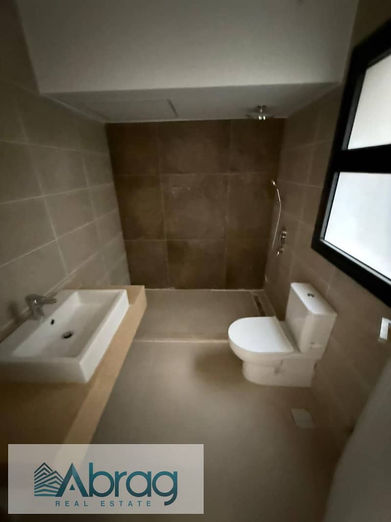 6 WhatsApp Image 2025-11-27 at 12.41. 10 PM. jpeg