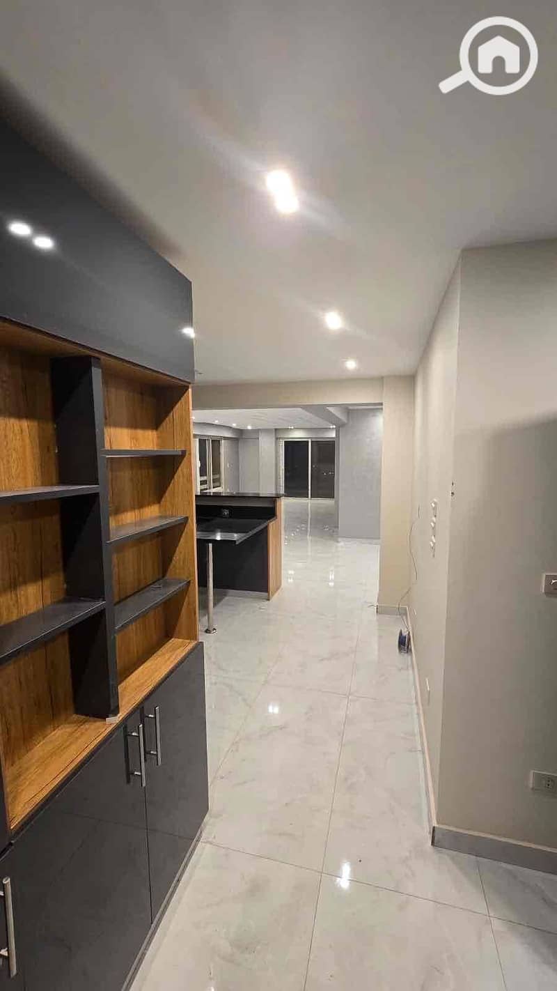 4 45ed8b12-7886-498a-a23e-25fe598e4bed. jpg