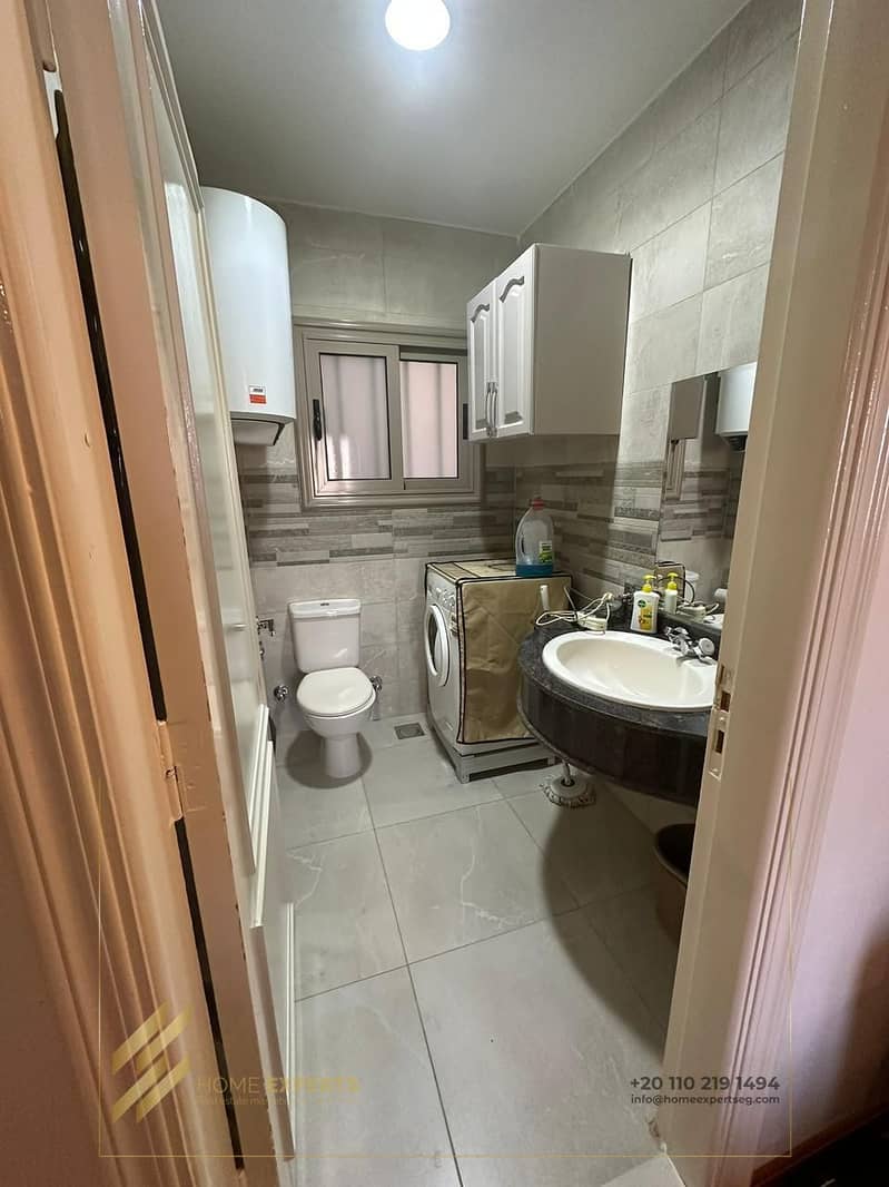 8 044b9e38-6fc0-46aa-a290-08ec20e66f4d. jpg