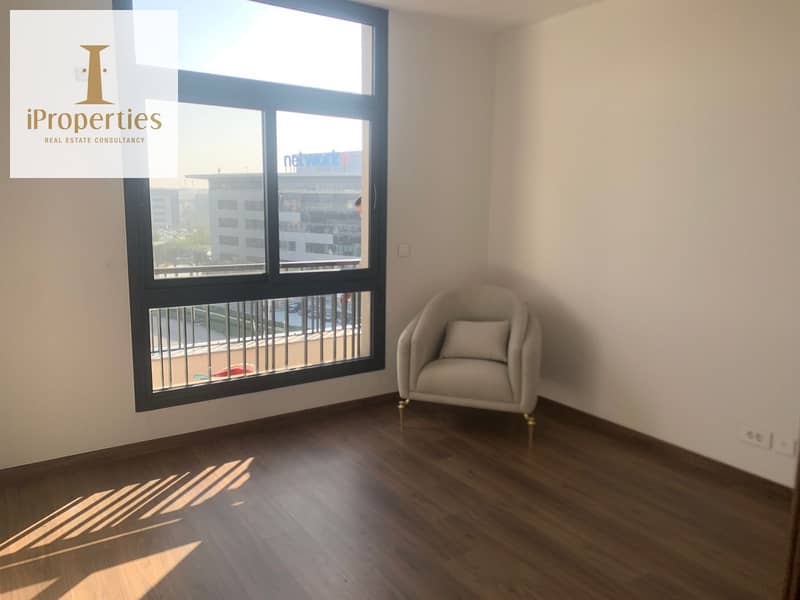 4 19aee7a8-ab5f-4894-b6eb-d52f8bb277e5. png