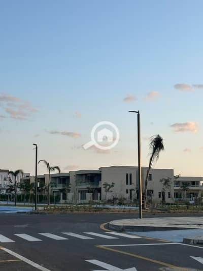 تاون هاوس 4 غرف نوم للبيع في 6 أكتوبر، الجيزة - 81c322f0-d5cf-4730-9162-bac14d41974a. JPG