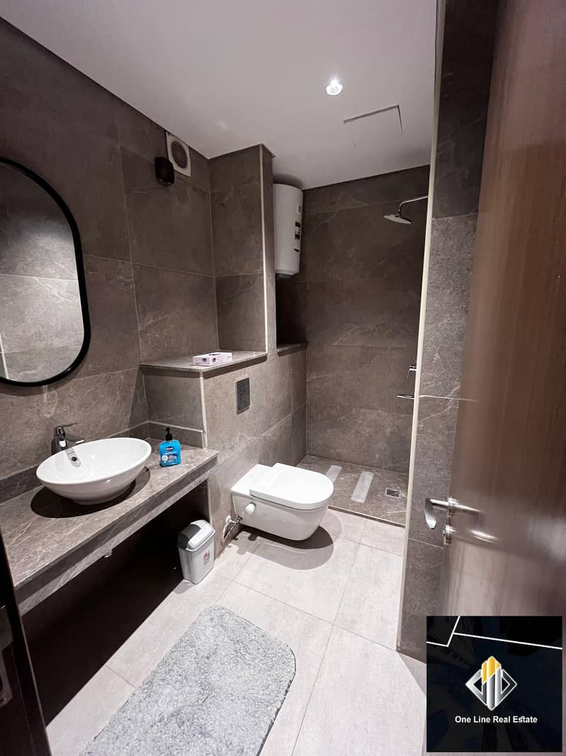 5 c590f021-b74d-4ebb-8cf2-f3b5494e1939. jpeg