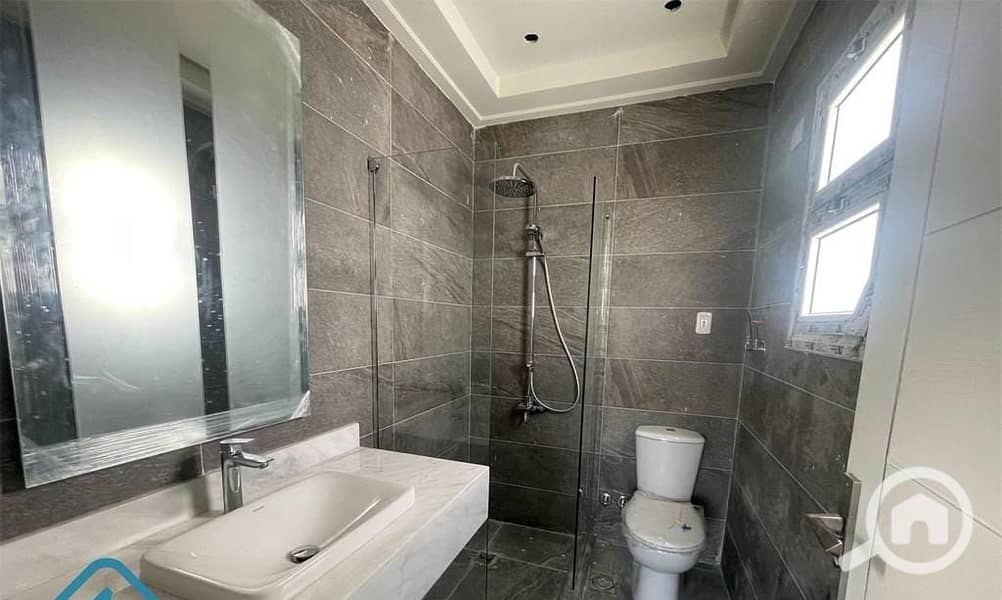 4 WhatsApp Image 2025-11-27 at 1.06. 53 PM. jpeg