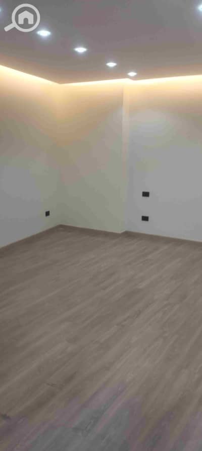 شقة 3 غرف نوم للايجار في العباسية، القاهرة - 1000106029. jpg