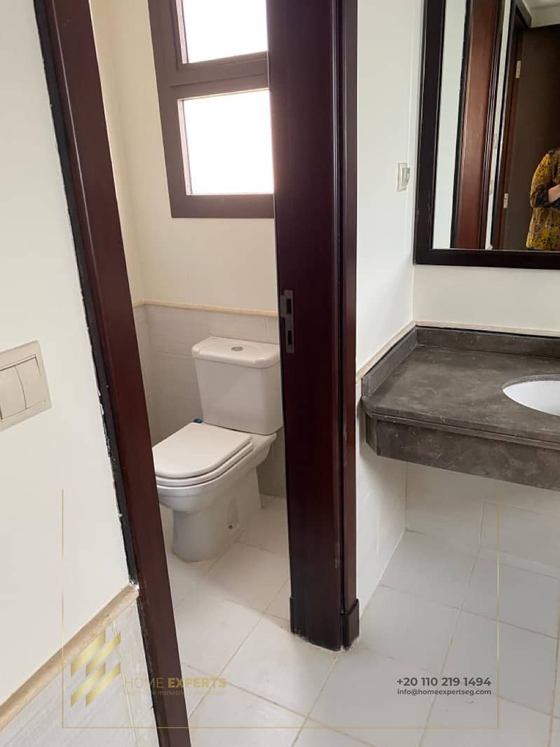 9 026a657e-adcd-4deb-a856-ce1bfbd4d5cf. jpg