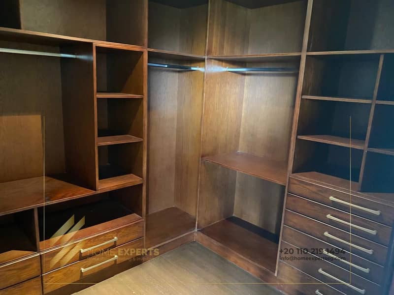 10 36fb3c3b-f5c7-470a-99a2-c539f4b5bb5b. jpg