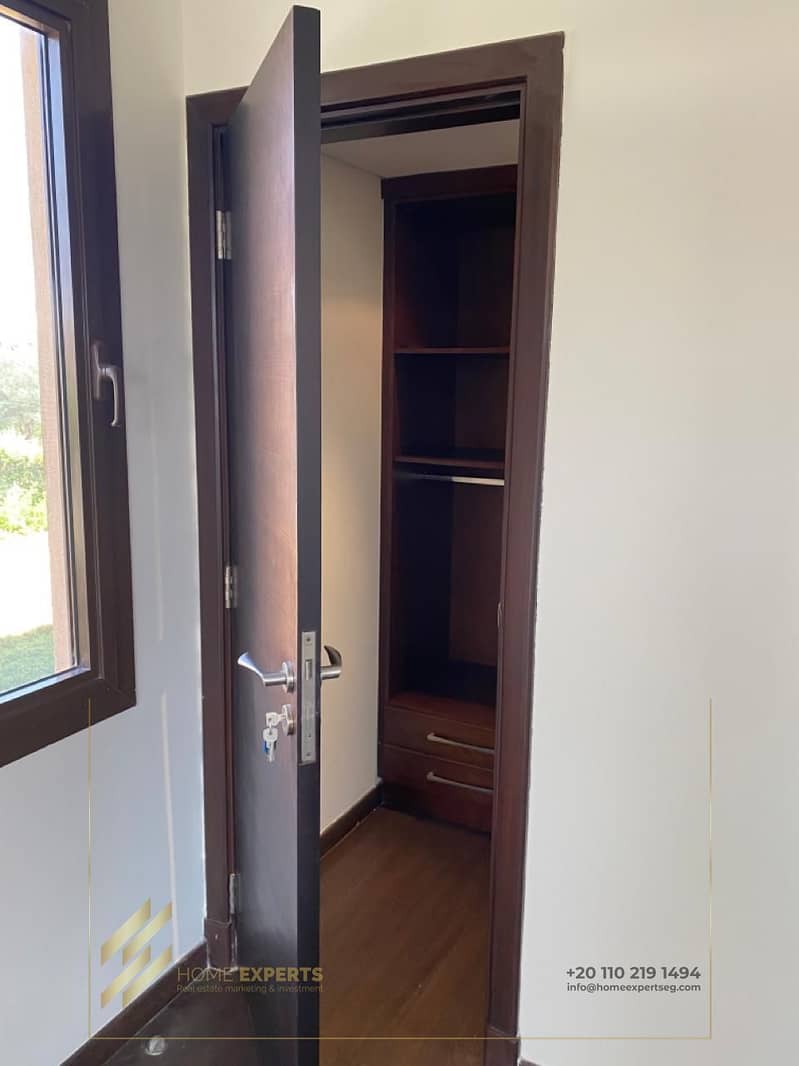 20 1536ef25-9af5-4c4b-8fc8-8892d196a34d. jpg