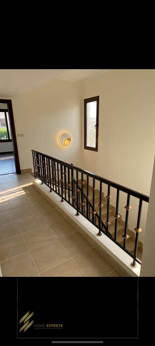 27 a70bd5ea-1b82-4240-a73d-213776a070d8. jpg