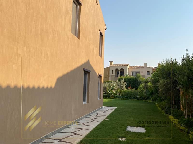 33 c2079ce3-d272-4aae-bbd8-4830842ec07f. jpg