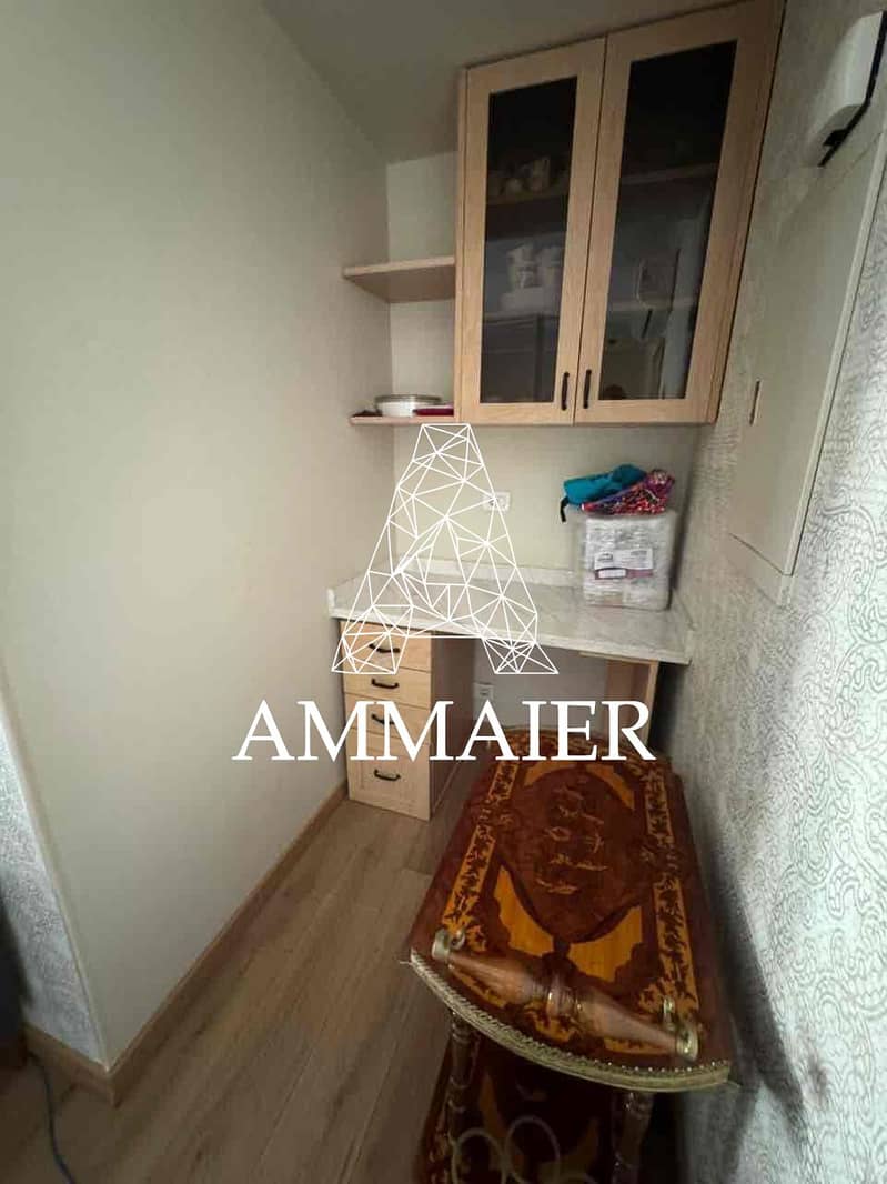 12 0f7b7b8e-ab05-4674-8504-10a07e96f376. jpg