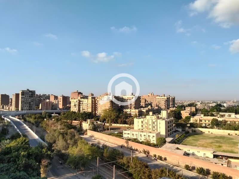 4 84e8c3f6-82d2-44bf-9ed6-8f124b937abb. jpeg