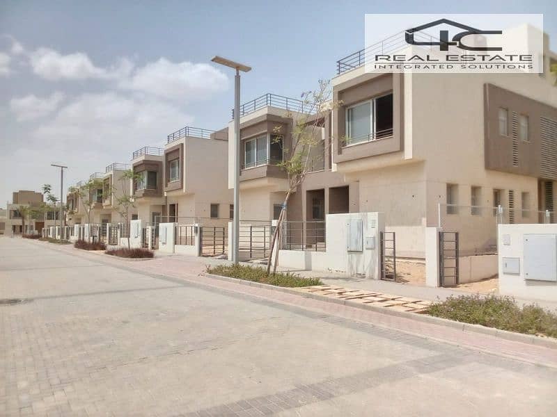 24 Untitledeeeeeee. jpg