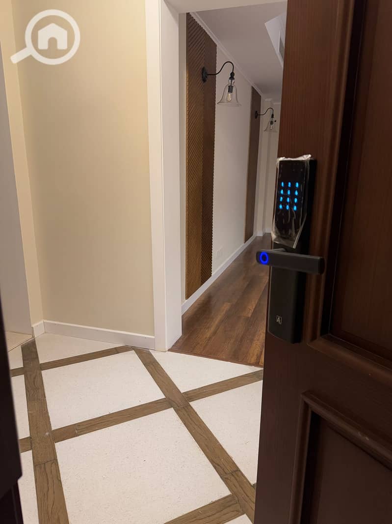 5 1e617a27-f7fc-4750-8e6a-bd6bc7463ab1. jpeg