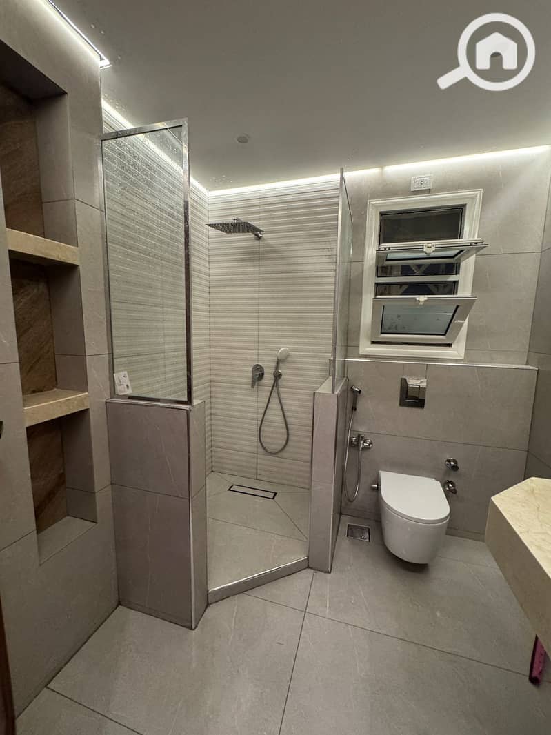 9 32f2dcc2-2385-4c33-8e1c-a5787d3a6206. jpeg