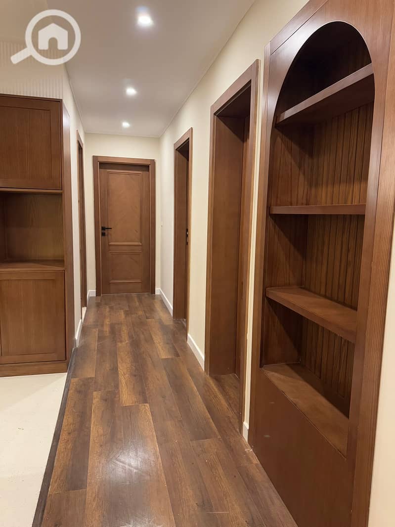 10 a2c6a56a-3555-4fe4-a5dc-8de063720c52. jpeg