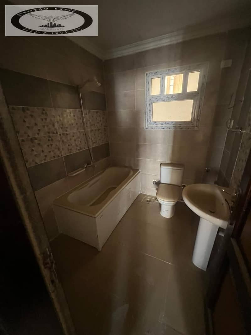 10 e6270660-6150-4db1-8025-6b69295892a2. jpg