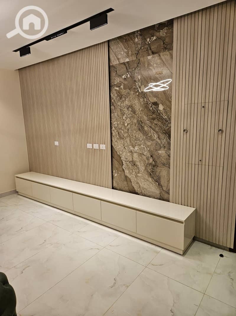 5 7752f2e6-afe1-4b9c-b3f3-386c06c36ec7. jpeg