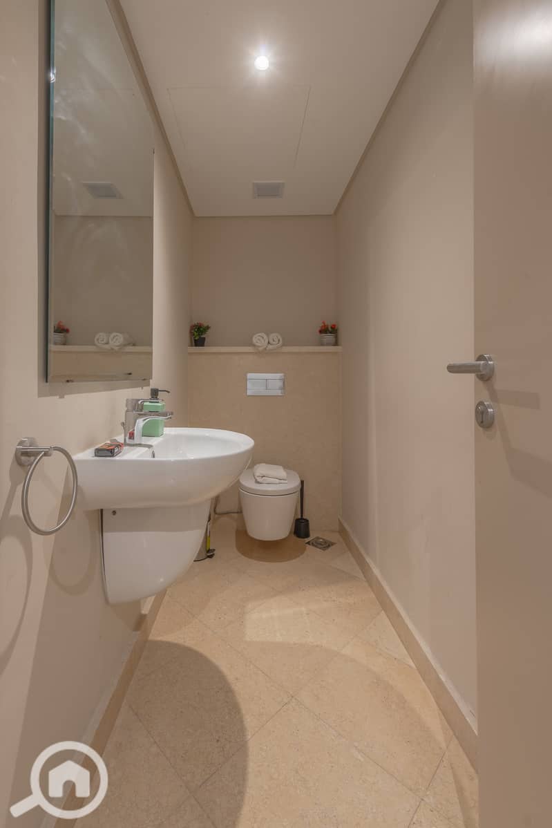 9 WhatsApp Image 2025-10-12 at 16.28. 17_85bf8c2a. jpg