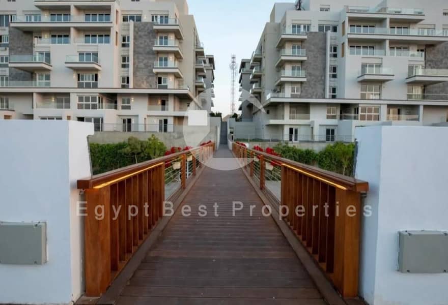 10 7711657-55b9do. jpg