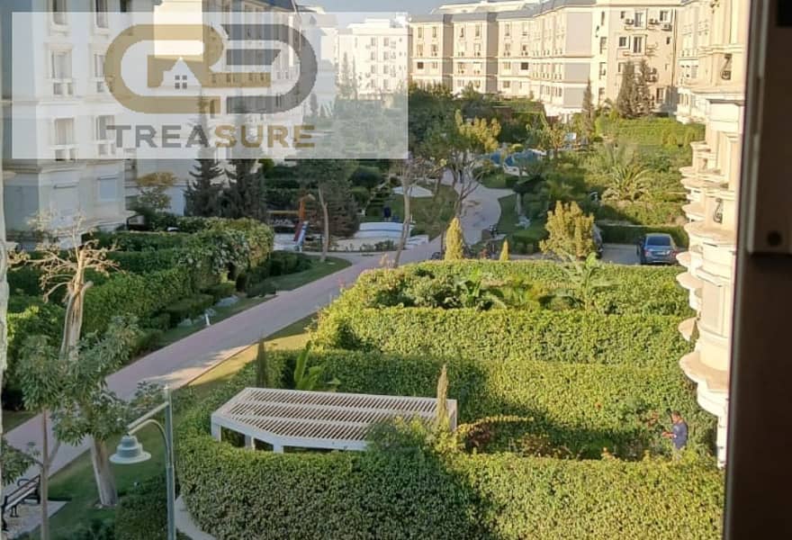 11 0d1640c0-a9f4-42f0-b192-9c7e1faacd42. jpg