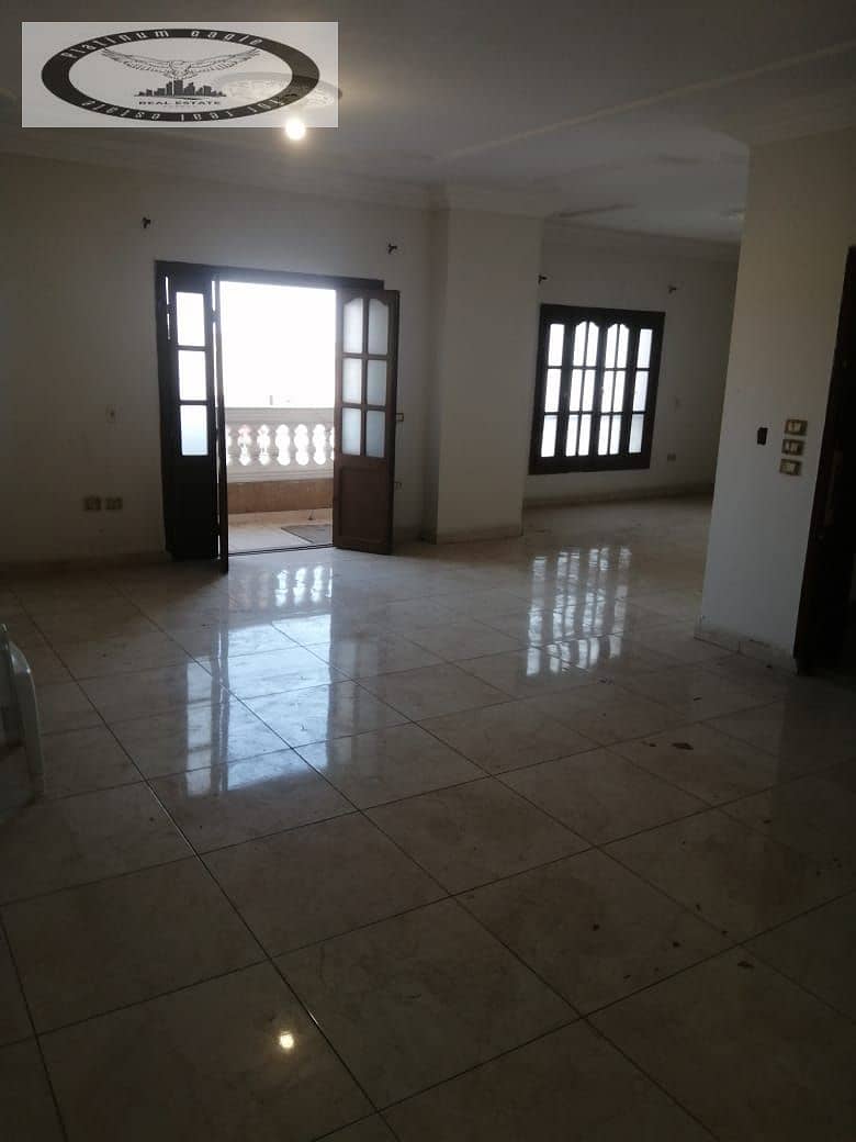 3 9fc36b6a-0595-44c5-bdfb-a9de1f6897df. jpg