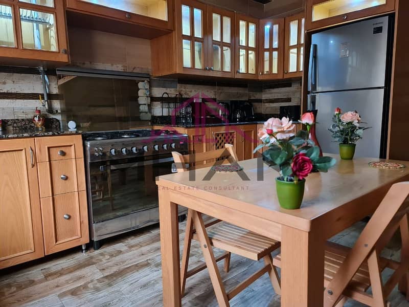 3 photo_5852914911548214342_y. jpg