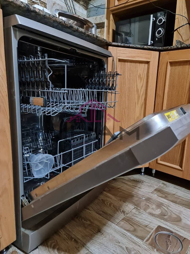 12 photo_5852914911548214353_y. jpg