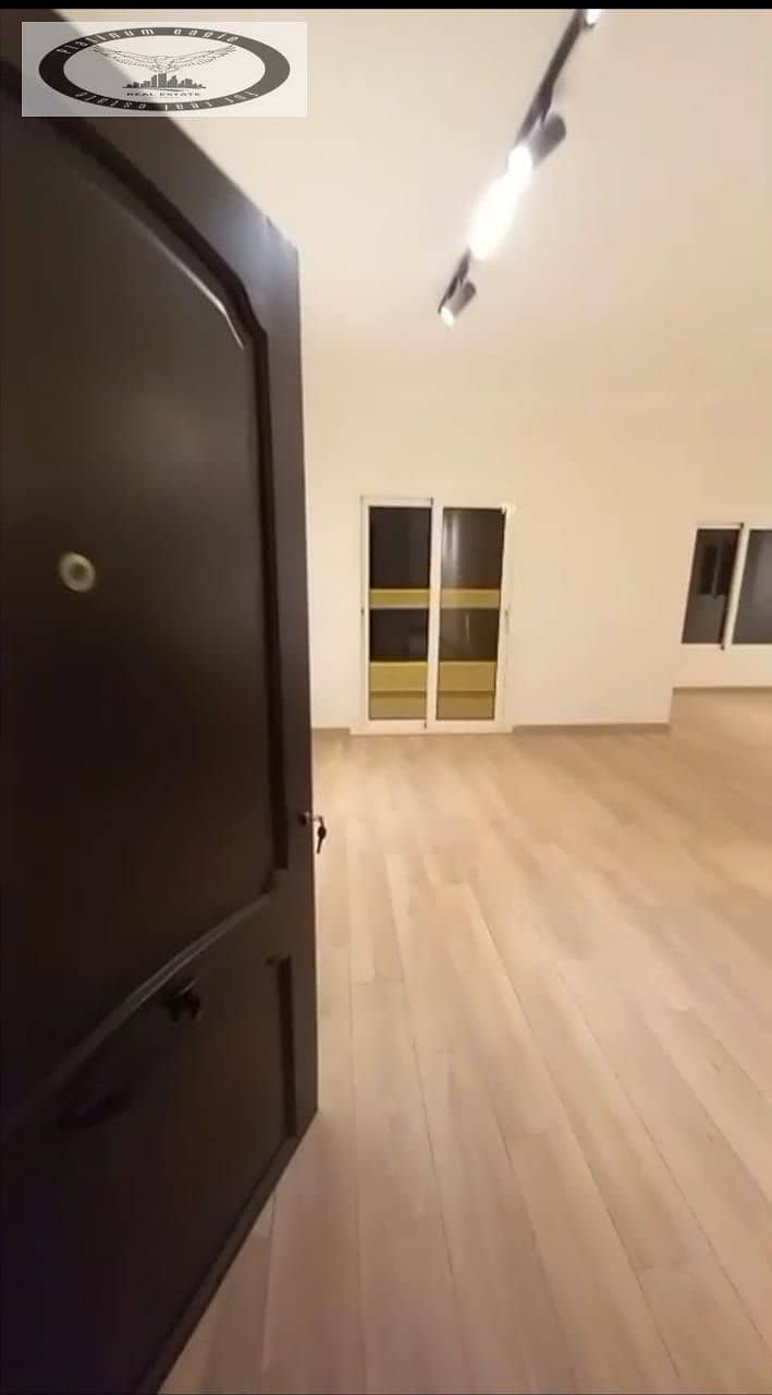 2 26fe8e7b-2a79-4fdc-8259-2e7e00ab5fb5. jpg