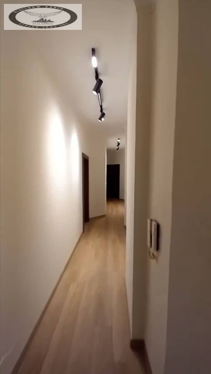 5 4c7d52e3-ed1d-4e3c-a265-5bb41110e308. jpg