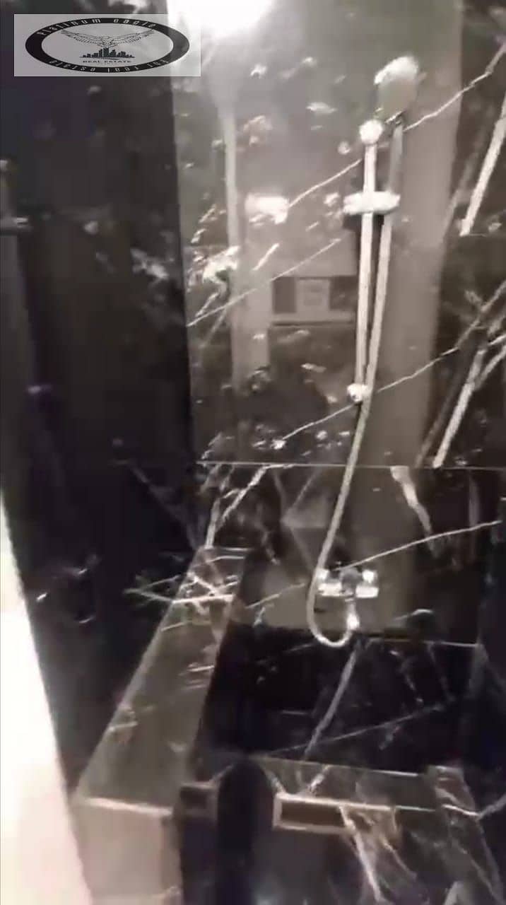 12 9635d8b8-01aa-41b1-888b-46949c712575. jpg