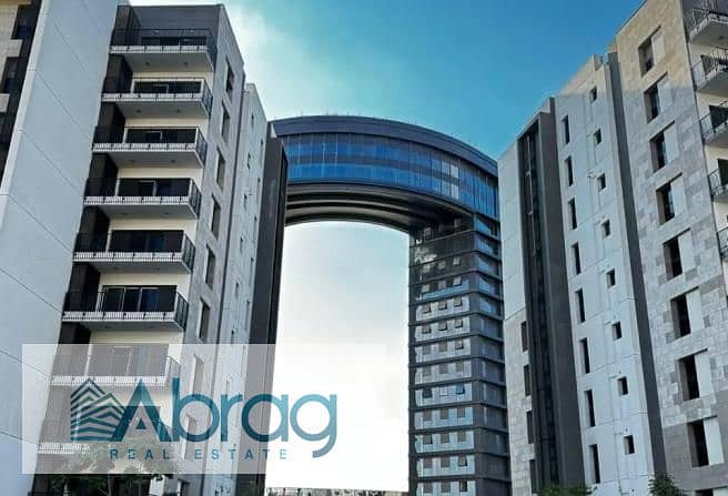 3 8163761-85c5bo. jpg