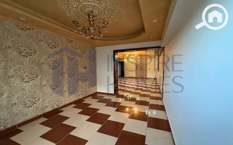 3 Bedroom Flat for Rent in Glim, Alexandria - 1. jpg 3 Bedroom Flat for Rent in Glim, Alexandria - 1. jpg