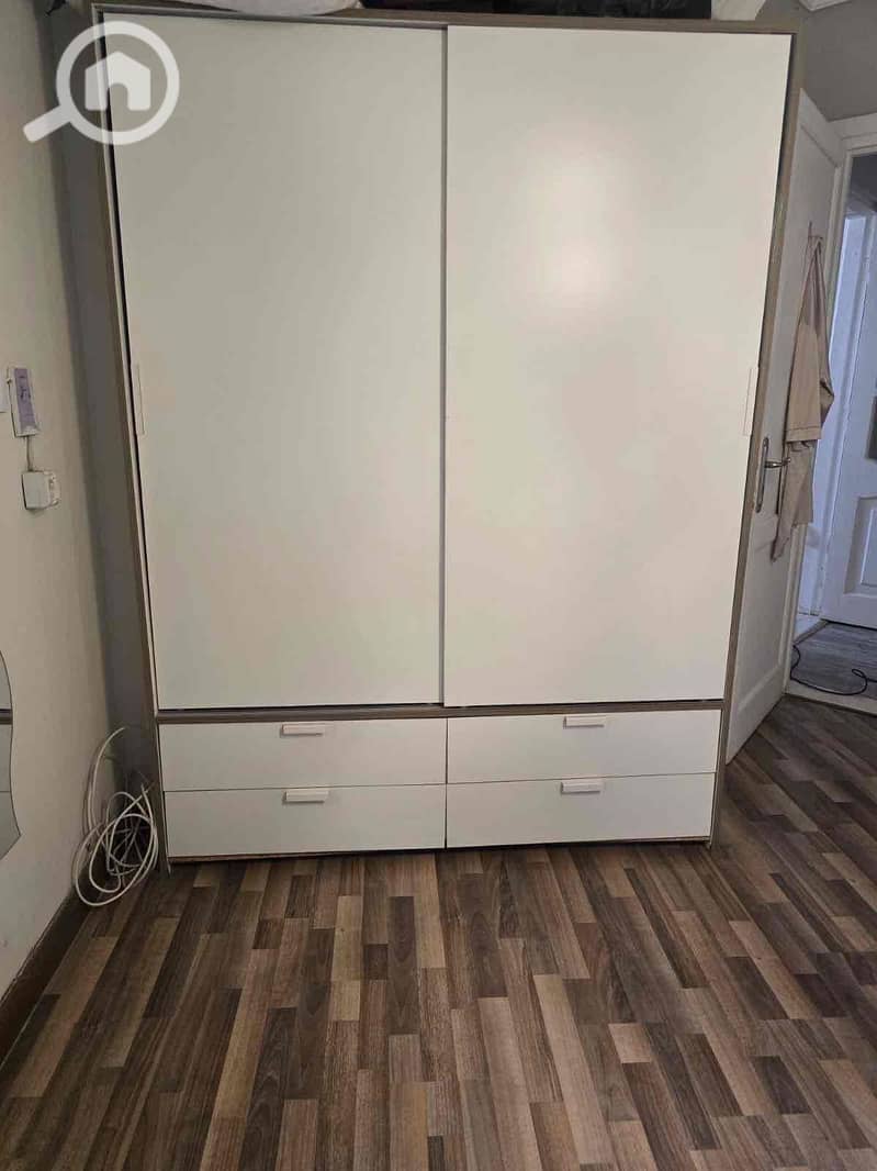 3 d3f0b524-128c-4728-8d86-f1b8b7d08271. jpg