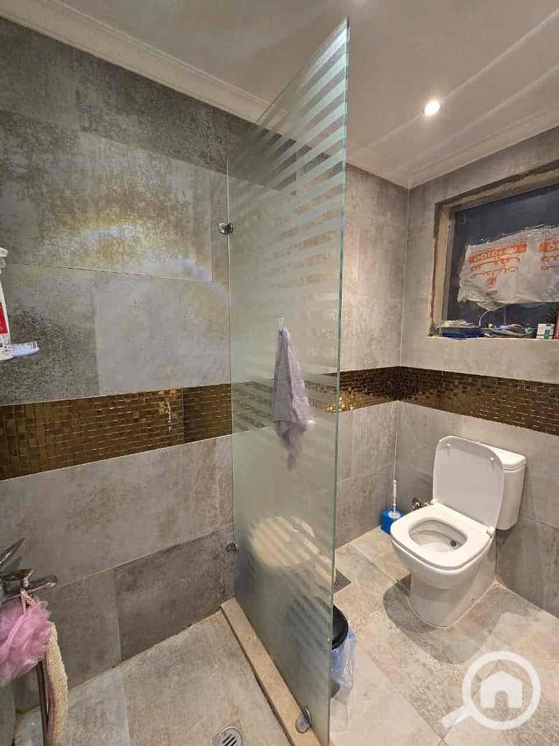 4 ee529354-d25d-42b2-a595-94315ee43506. jpg