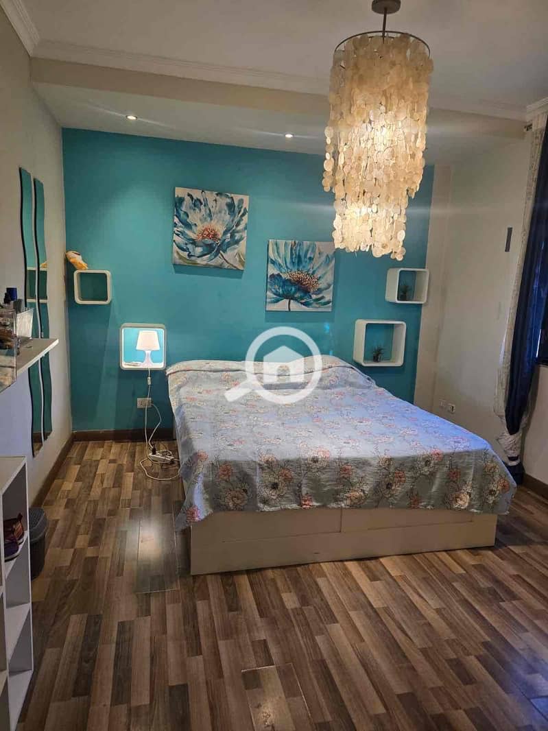 10 0918386c-8535-47d4-8a5f-e6fe9666e4dd. jpg