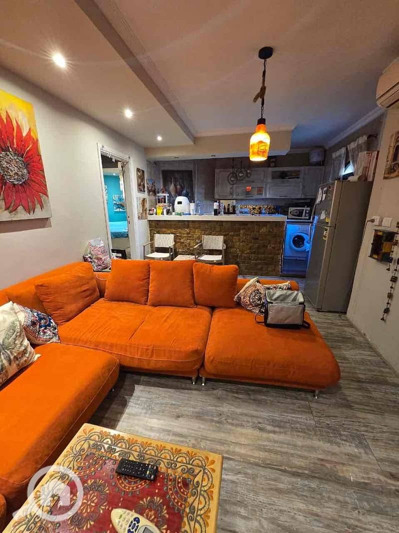 12 d1be7faa-7889-4a87-86d8-8db32348f35b. jpg