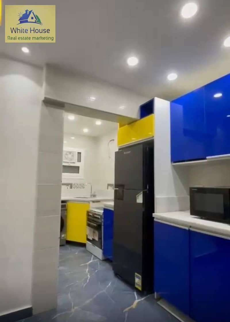 4 0f27f3ed-bcf0-4073-8e14-d76975f4a3e1. jpg