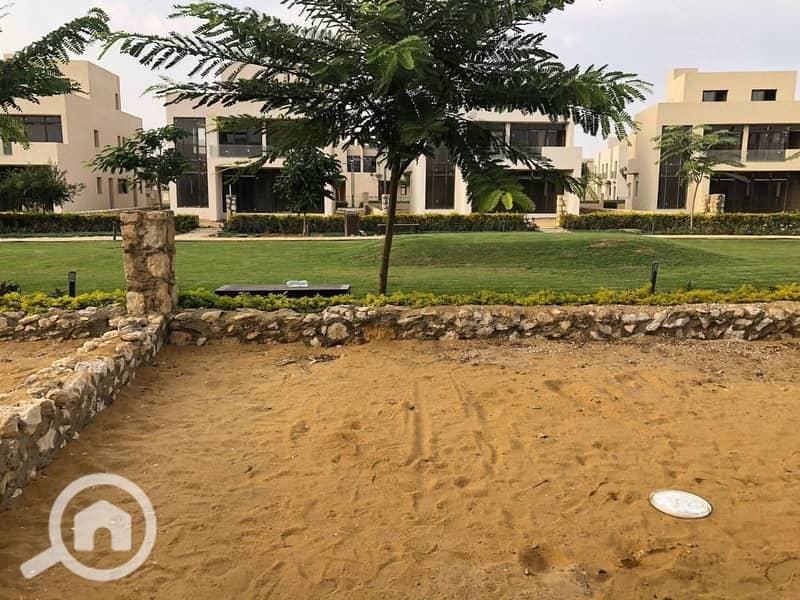 7 503442984_2827555974107050_6399940307893146258_n. jpg