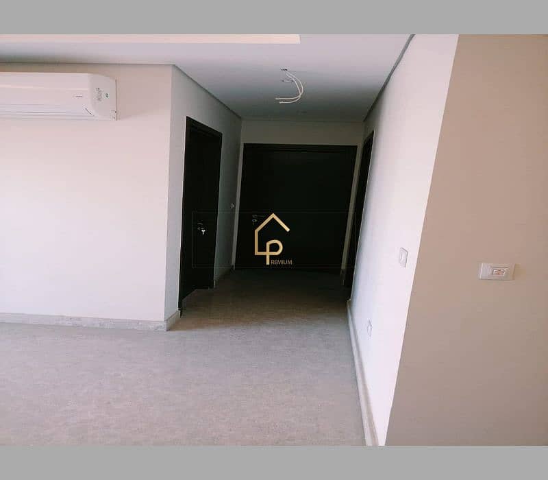 10 WhatsApp Image 2025-09-25 at 6.08. 03 PM (1). jpg