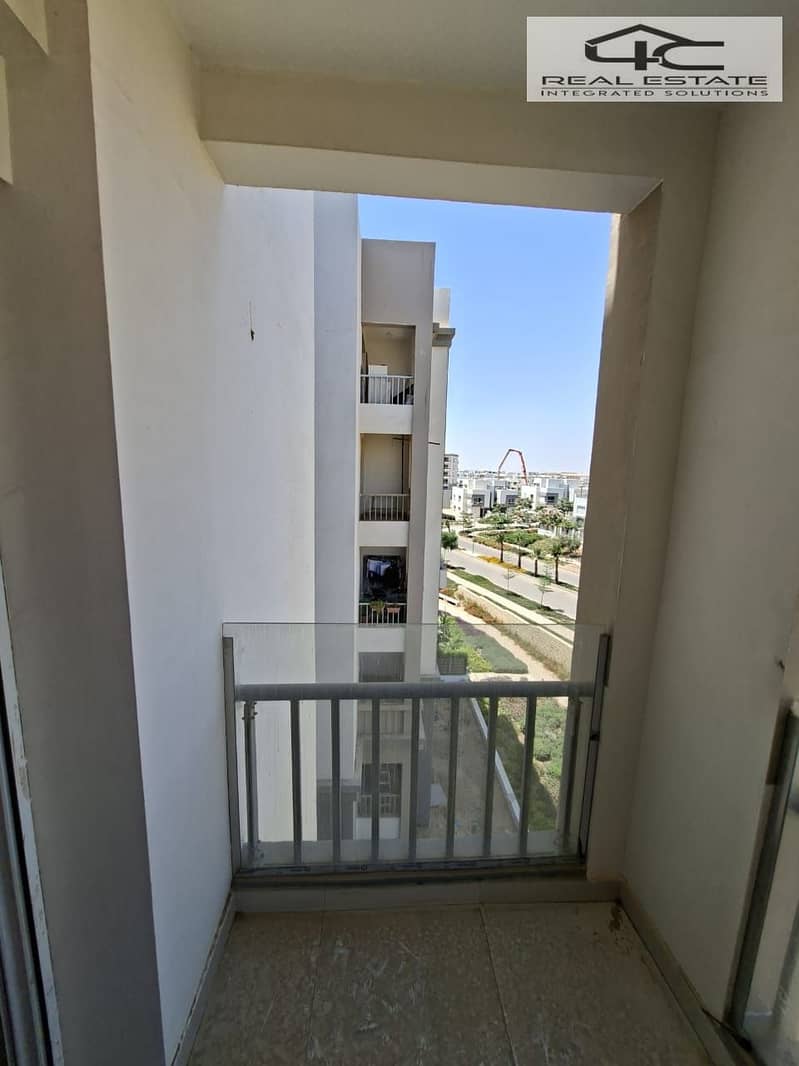 4 WhatsApp Image 2025-11-27 at 1.21. 29 PM. jpeg