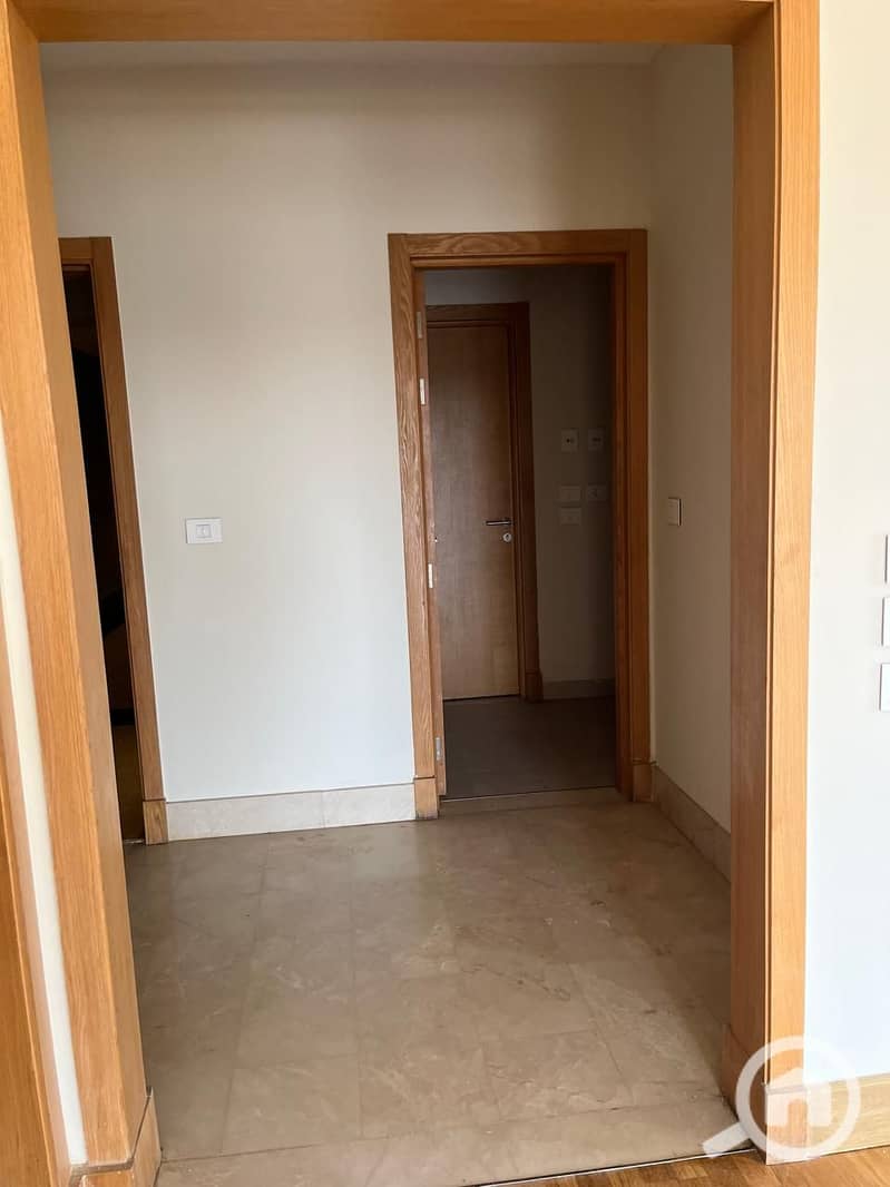 4 eb186f06-40cc-43ce-abfe-2170d9133814. jpeg