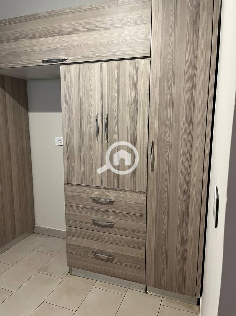 5 d669bb56-94c4-4144-98e1-6c611648d831. jpeg