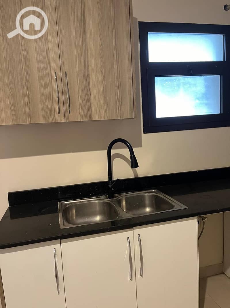 7 88d9994e-bc3b-4392-b6db-52dbf8ffa301. jpeg