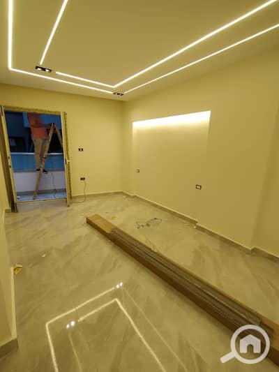 فلیٹ 2 غرفة نوم للبيع في لوران، الإسكندرية - WhatsApp Image 2025-11-26 at 10.25. 15 PM (2). jpeg