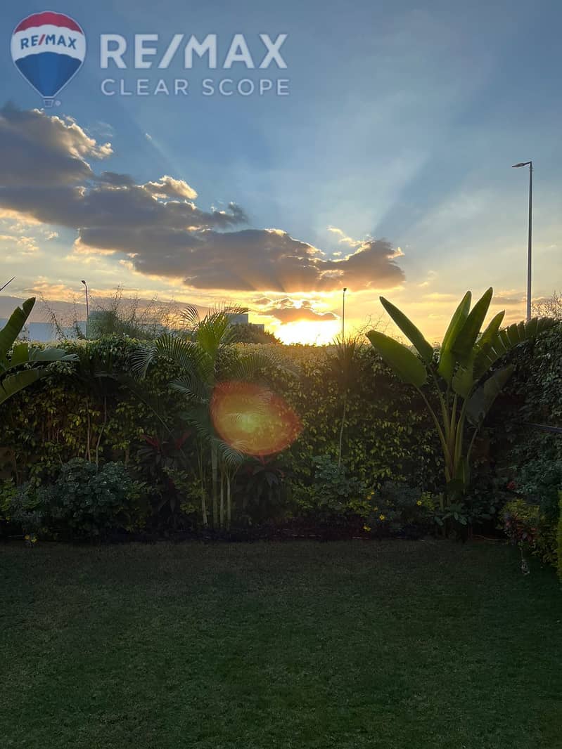 3 e76e1e0d-21bb-4b7f-94e8-5c67dee3035e. jpg