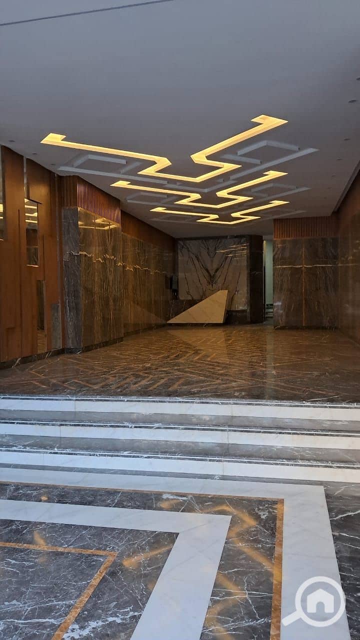 2 8968a17c-e6c6-43ad-a67d-f5d8ea17c341. jpg