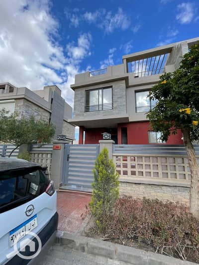 توين هاوس 4 غرف نوم للبيع في 6 أكتوبر، الجيزة - 435d1006-6170-4eb4-b44f-5cbe512958d2. jpeg