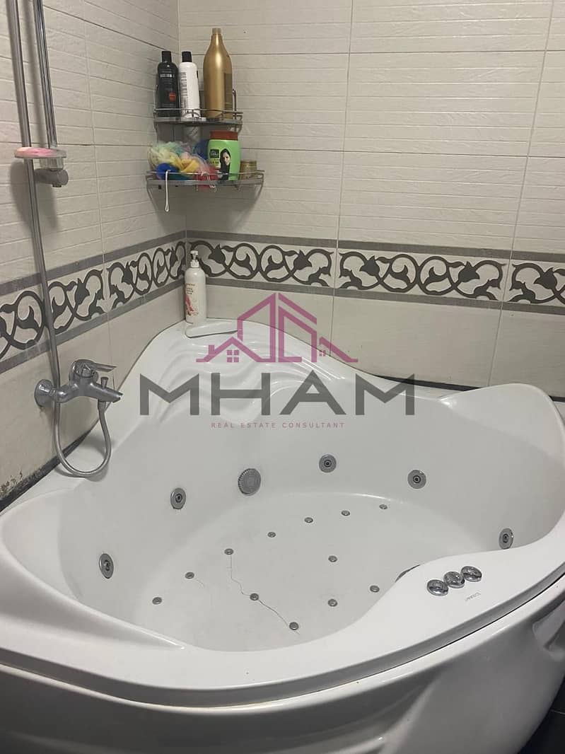 13 photo_5852542284480580667_y. jpg